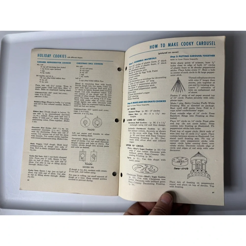Vintage 1957 Betty‎ Crocker Cooky Carnival Picture Cook Booklet General Mills